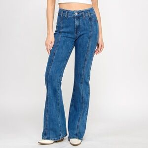 Hige Rise Seam Detail Bell Bottom